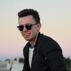 Meet your Posher, Cliff